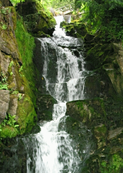 Горный водопад